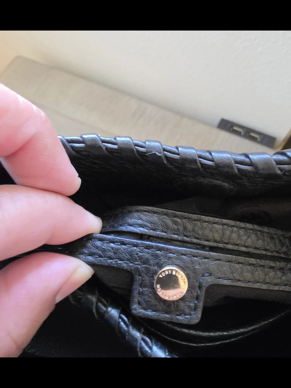 Tory Burch Marion Slouchy Black Pebbled Leather Gold Chain Tote - Picture 8 of 9